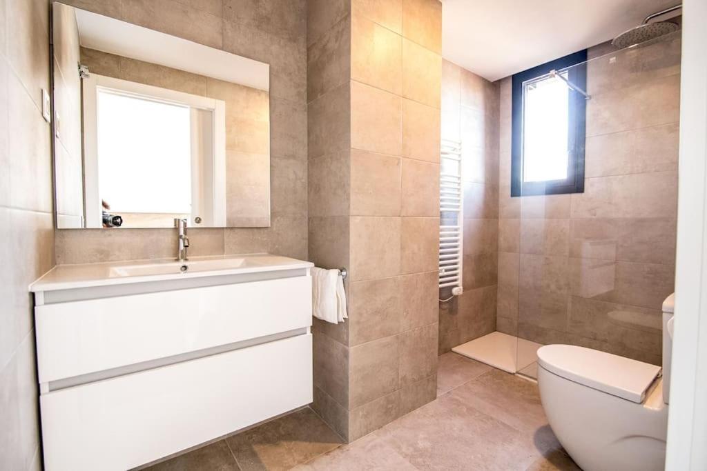 3-2 Apartamento De Diseno En El Centro De Reus Apartment Exterior photo