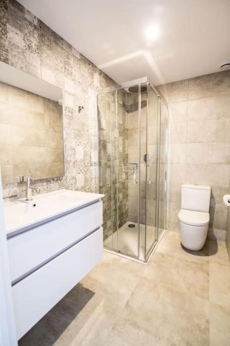 3-2 Apartamento De Diseno En El Centro De Reus Apartment Exterior photo