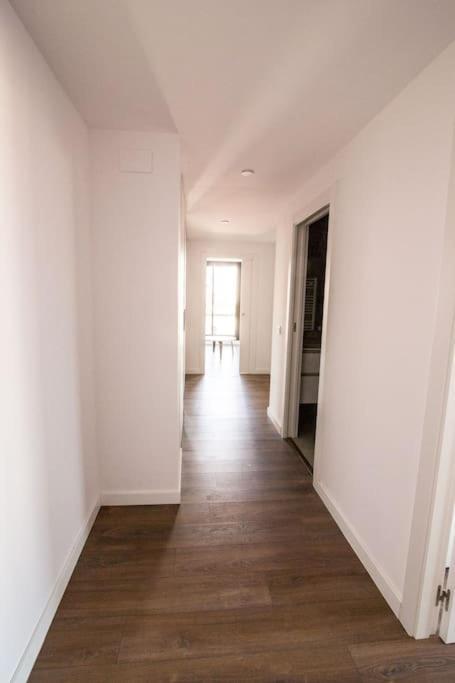 3-2 Apartamento De Diseno En El Centro De Reus Apartment Exterior photo